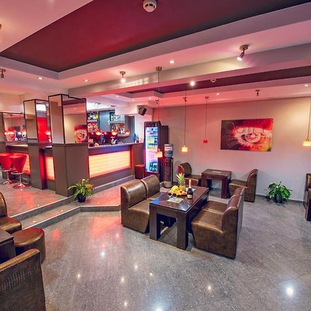 Family Hotel Gran Ivan 바르나 외부 사진