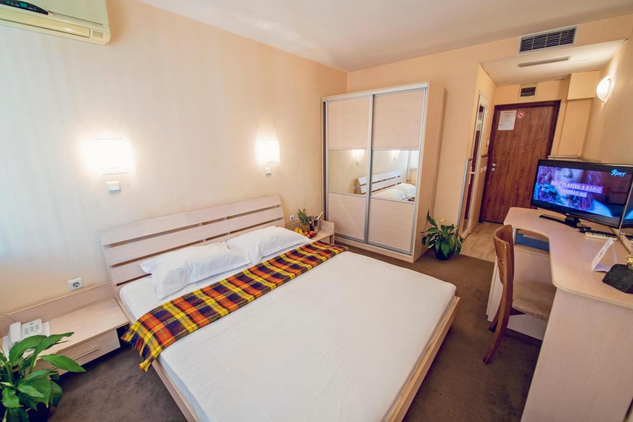 Family Hotel Gran Ivan 바르나 외부 사진