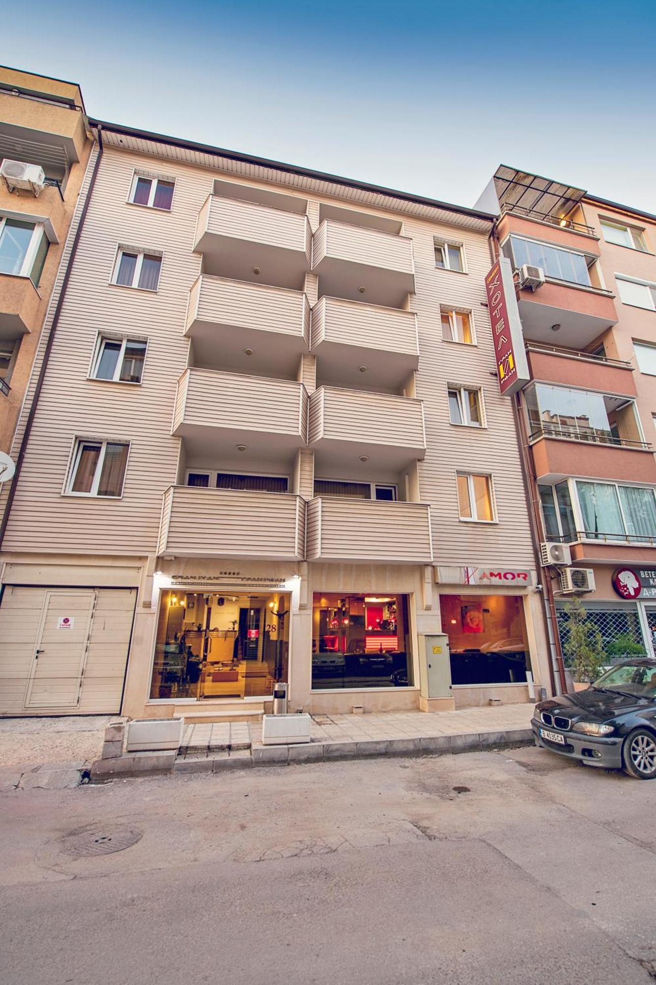 Family Hotel Gran Ivan 바르나 외부 사진