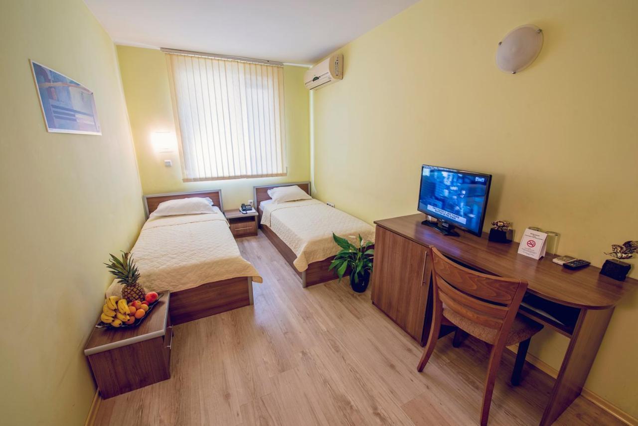 Family Hotel Gran Ivan 바르나 외부 사진