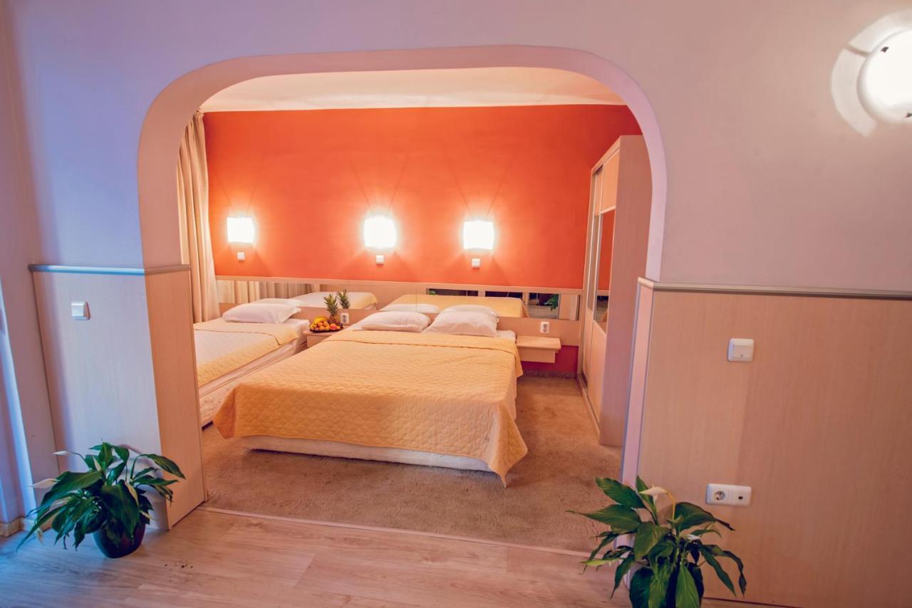 Family Hotel Gran Ivan 바르나 외부 사진
