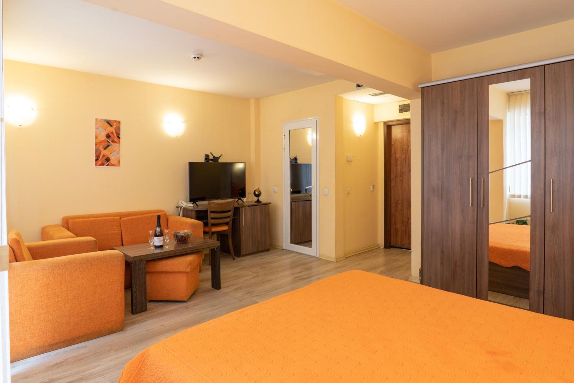 Family Hotel Gran Ivan 바르나 외부 사진